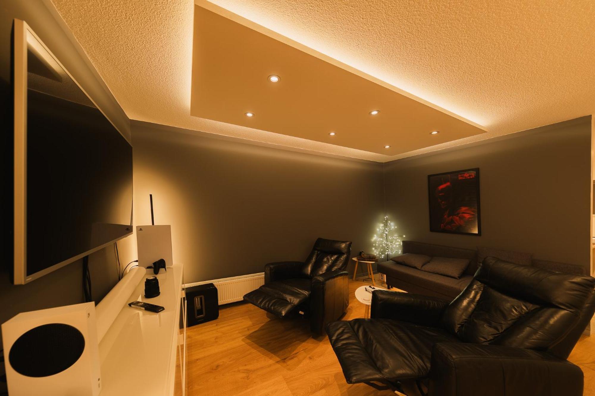 Smart Luxury - Private Gym, Hot Tub & Sauna Keflavik Bagian luar foto