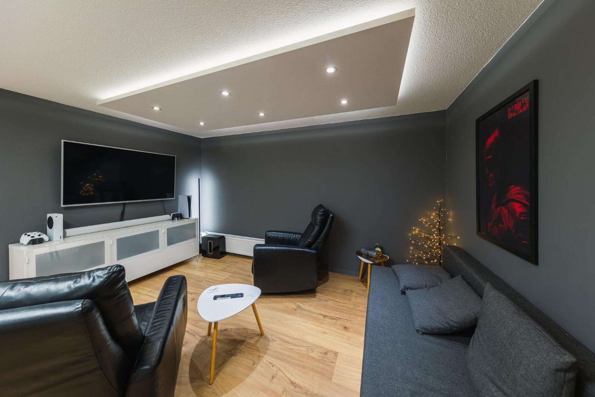 Smart Luxury - Private Gym, Hot Tub & Sauna Keflavik Bagian luar foto