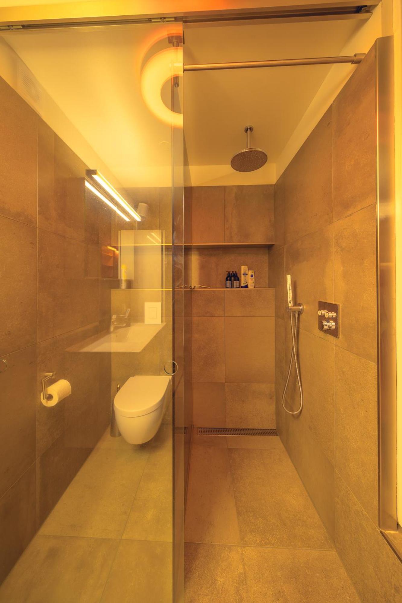 Smart Luxury - Private Gym, Hot Tub & Sauna Keflavik Bagian luar foto